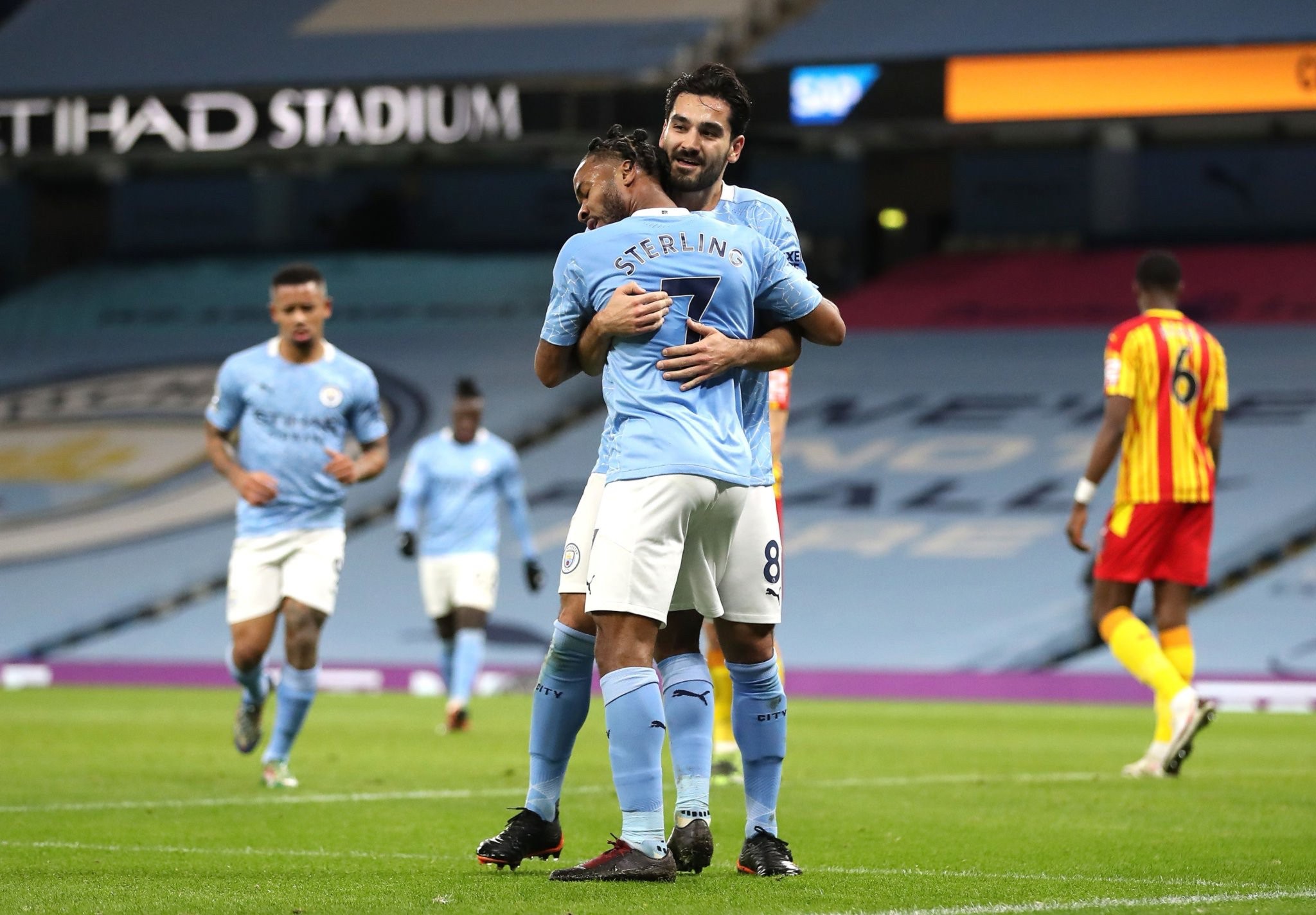 加强了球员 加强了球员